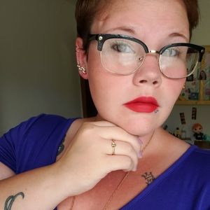 Meet your Posher, Melanie